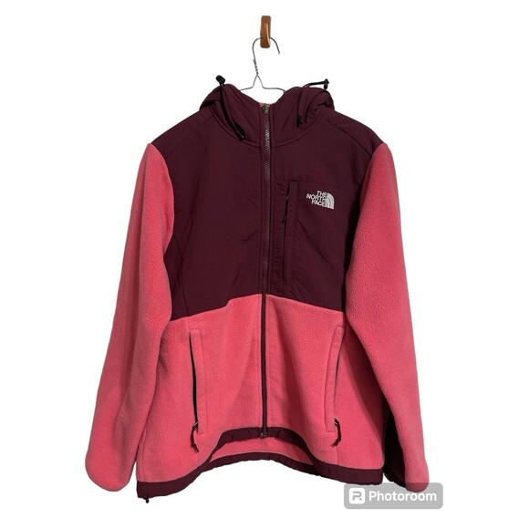 The North Face Jackets & Blazers - The North Face Denali Women’s Medium  Hoodie Fleece Jacket Coat Pink